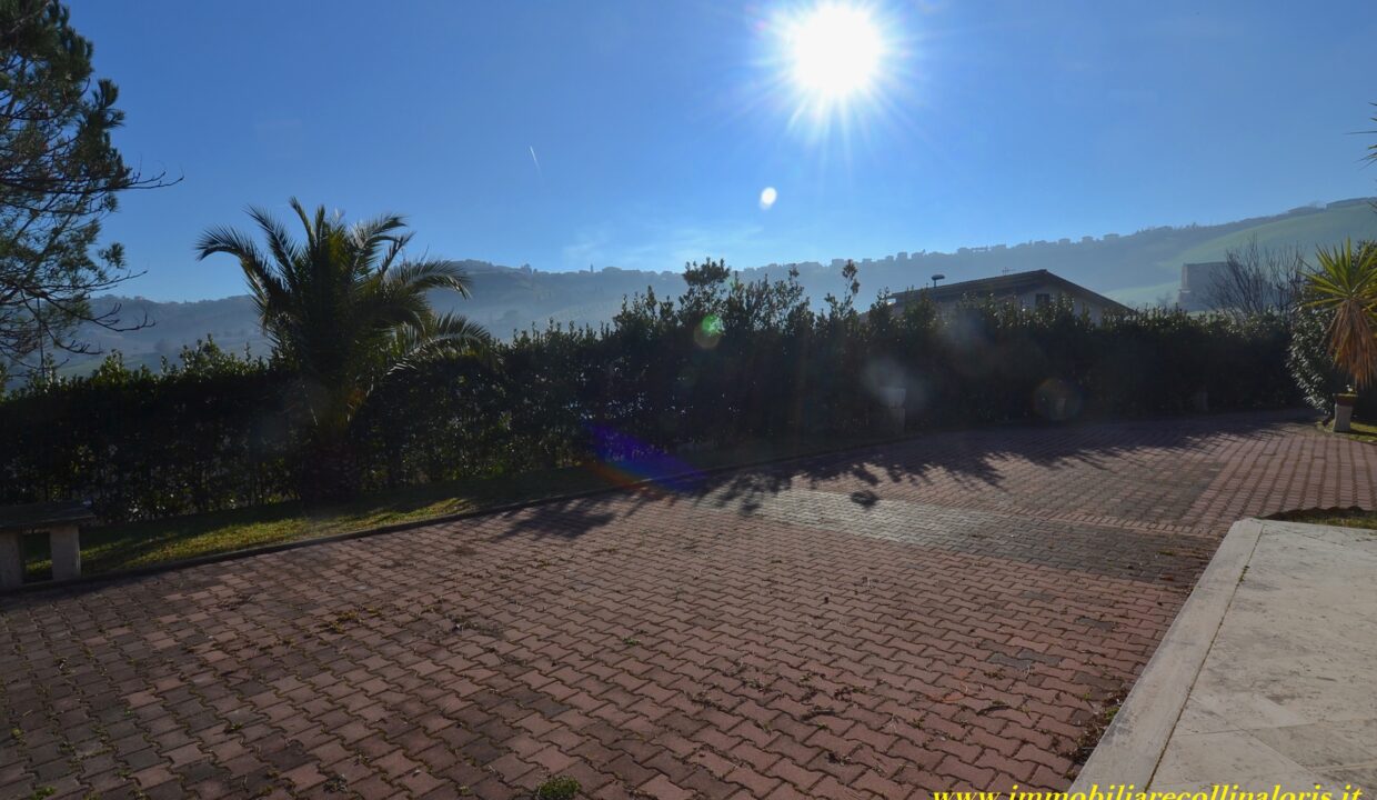 G1522368012402393