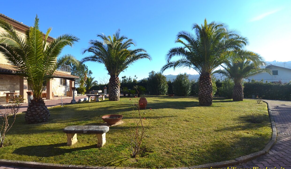 G1522367969614615