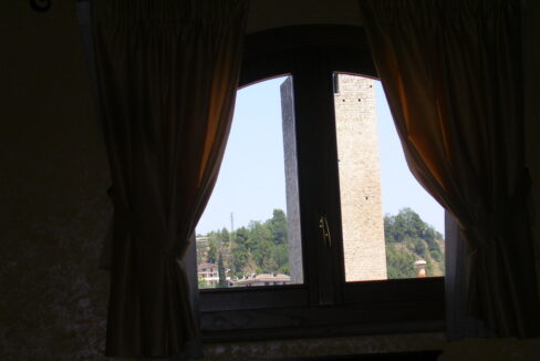 VIA CORFINIO 036